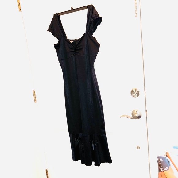 Spandex Pinup Black Wiggle Dress, Sweetheart Neck LG (rns small) by Lolita Girl - Picture 2 of 11